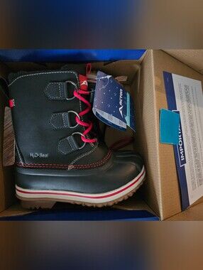 New Acton Kids Black Winter Snow Boot
